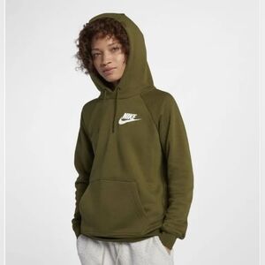 Nike Rally Hoodie